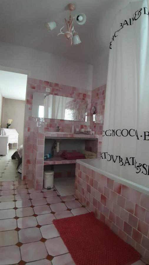 Mas Des Cigognes Bed & Breakfast Le Thor Exterior photo